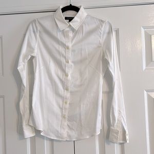 ✨Classic✨ White Banana Republic Button-Down